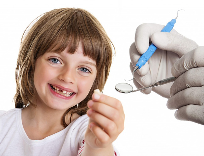 علت جراحی دندان در کودکان